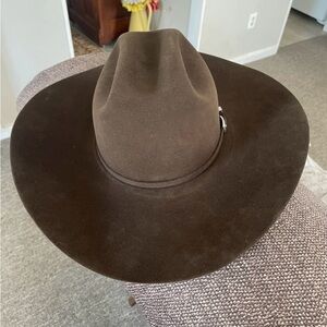 IT’S FELT HAT SEASON - 7 X American chocolate brown Size 7 ! Never been worn
